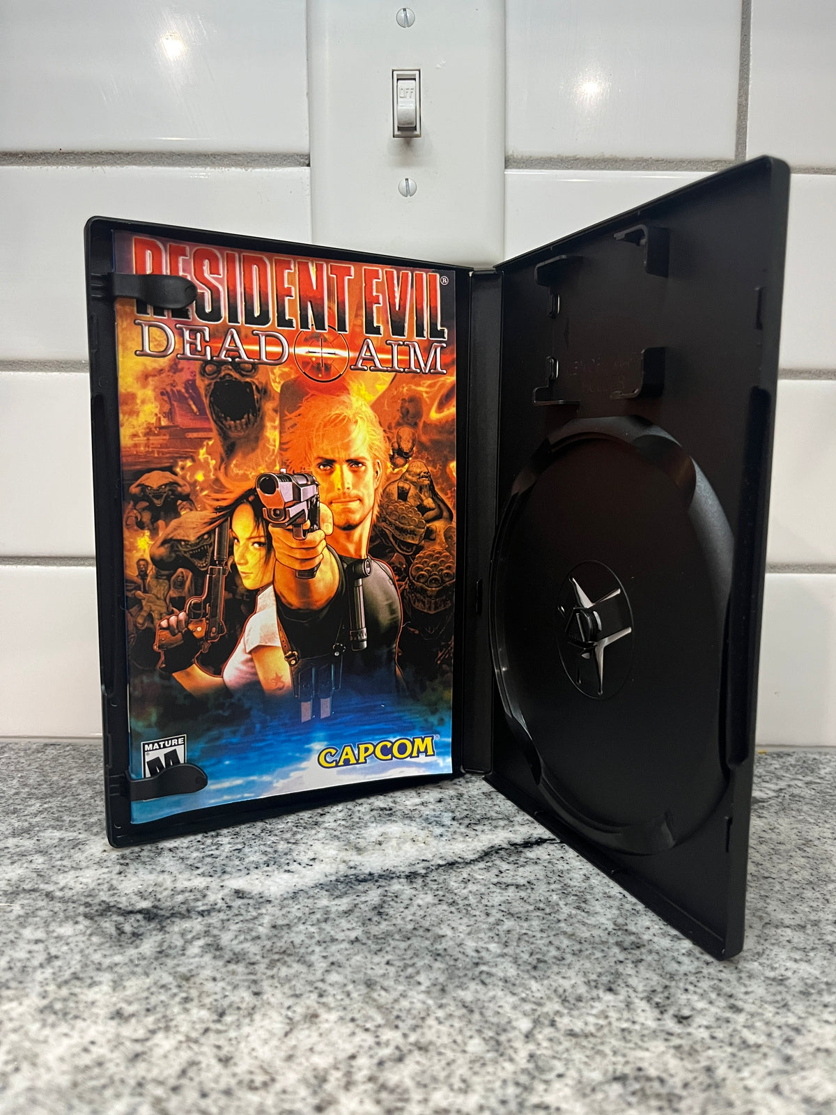 Resident Evil Dead Aim Cover Art + Manual + PS2 Style Case