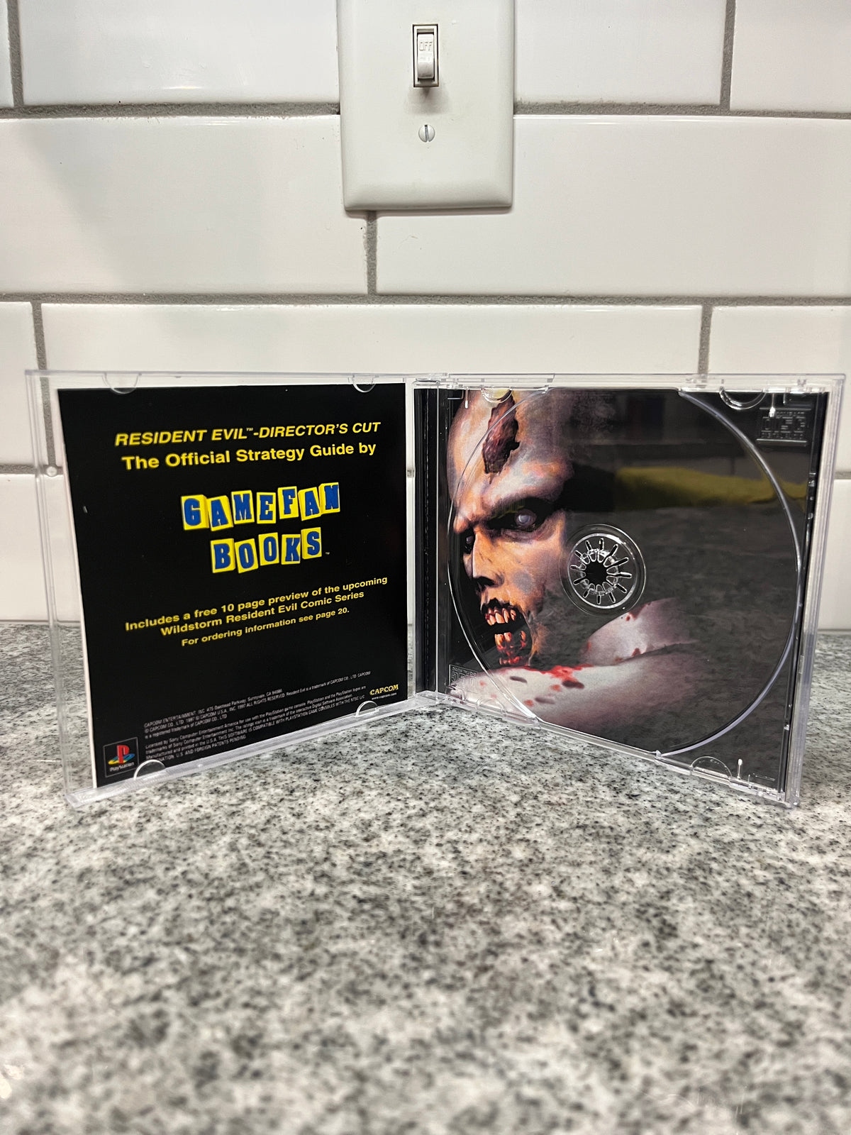 Resident Evil Director's Cut PS1 Replacement Manual + Back Cover Insert + Case